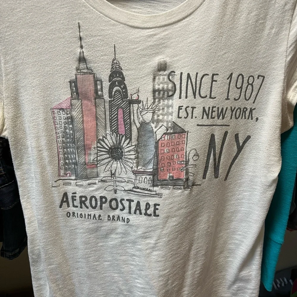 💝Aeropostale NYC T-shirt - Picture 1 of 3